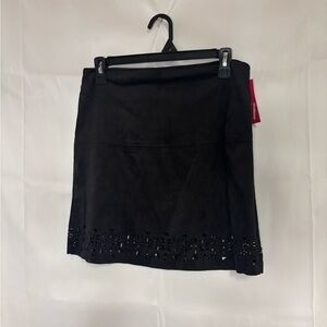 New with tags, womens size medium skirt, #H867